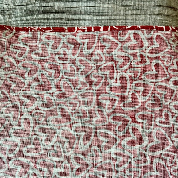 NWOT ❤️ hearts ♥️ bandana/face mask 😷 - Picture 5 of 5